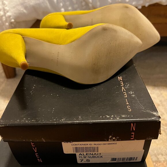 STEVEN by Steve Madden Alenah Pump, Yellow/Nubuck, Sz 7.5 - Picture 2 of 4